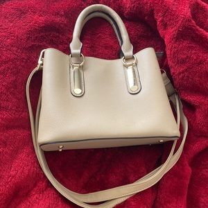 Excellent condition. Small cute purse